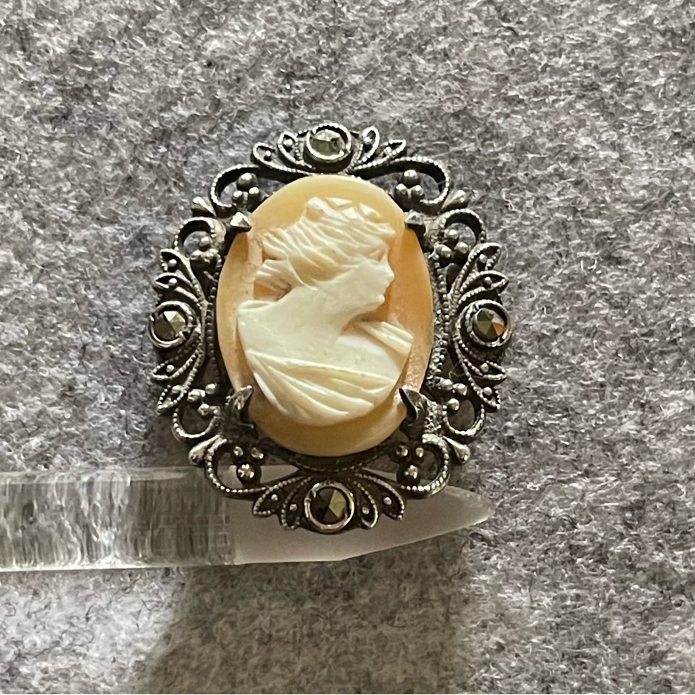 Sterling silver Marcasite cameo brooch shell